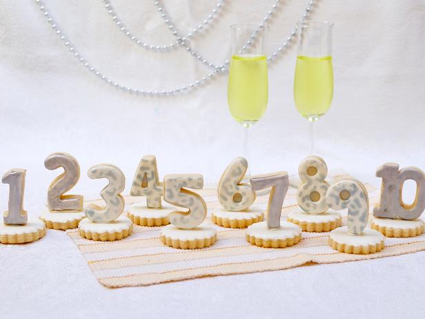 New Year's Eve Cookie Centerpiece & Favors