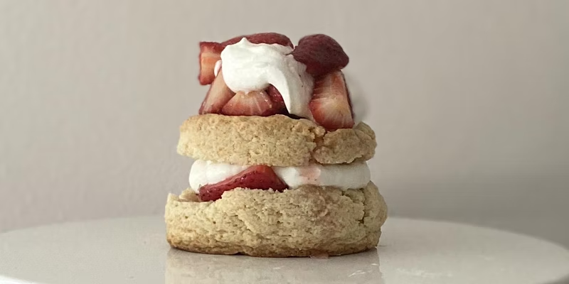Strawberry Shortcakes | Annie's Signature Sweets